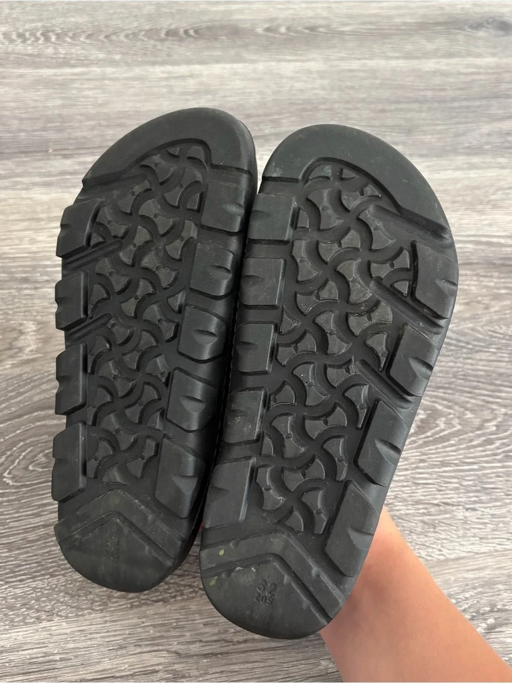 Birkenstock Kids Red Two-Strap Sandals with Black Footbed Size 32 (1.5)